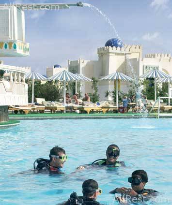 Lilly Land Beach Club 21